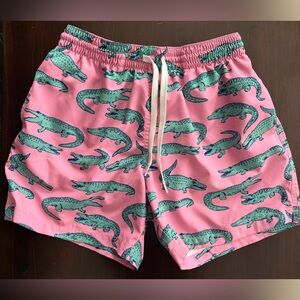 Chubbies Pink Alligator Men's Swimwear